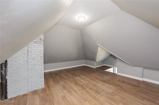 Photo - 1226 W Erie Ave Unidad Upper