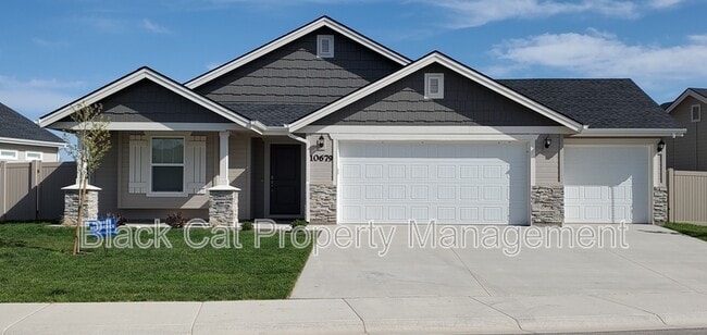 Building Photo - 10679 W New Berlin Dr