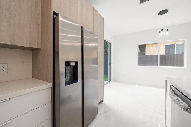Photo - 1355 NW 42nd St