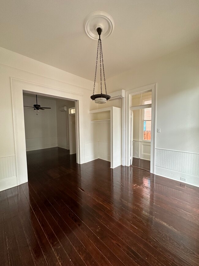 Living Room - 3821 Dauphine St Unit Apt C