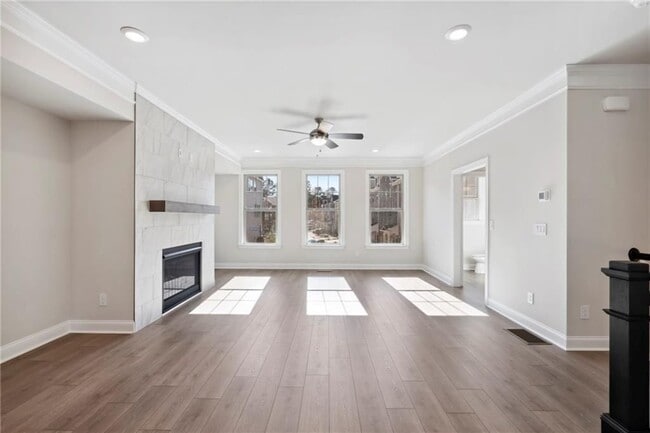 Photo - 1358 Live Oak Ln