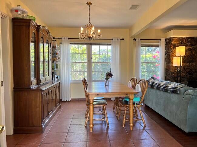 Photo - 2909 Ventura Dr