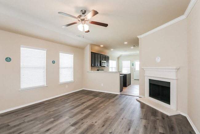 Photo - 517 Pawnee St