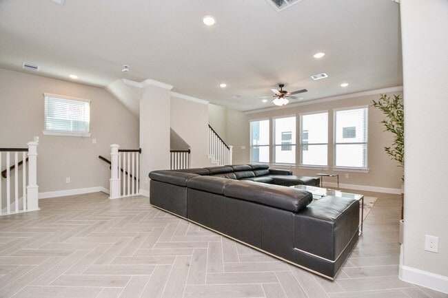 Building Photo - 2033 Millbridge Spring Ln