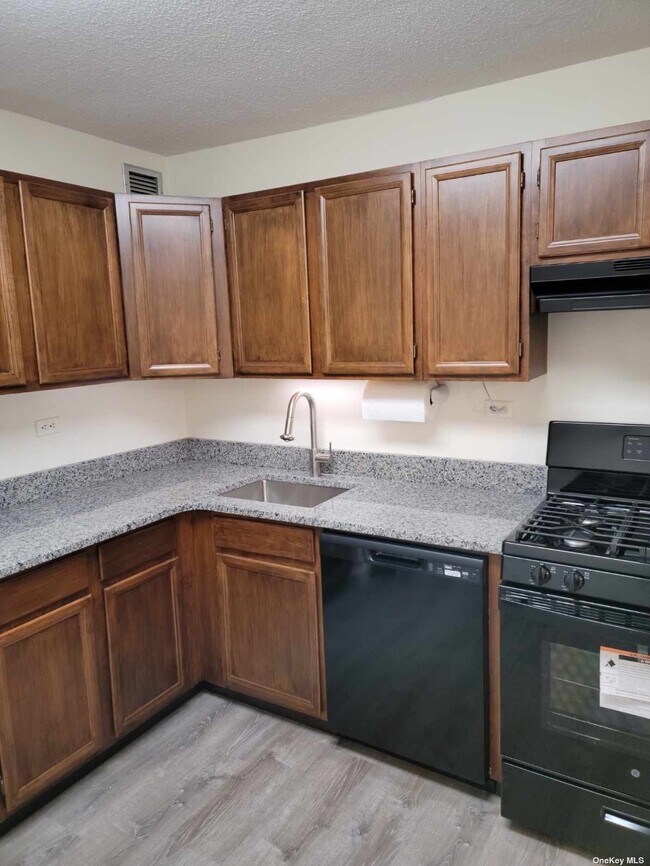 Photo - 2 Bay Club Dr Unit 6G