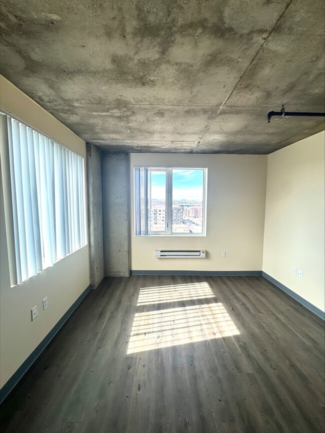 1x1E Bedroom