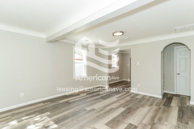 Photo - 16550 Ziegler St