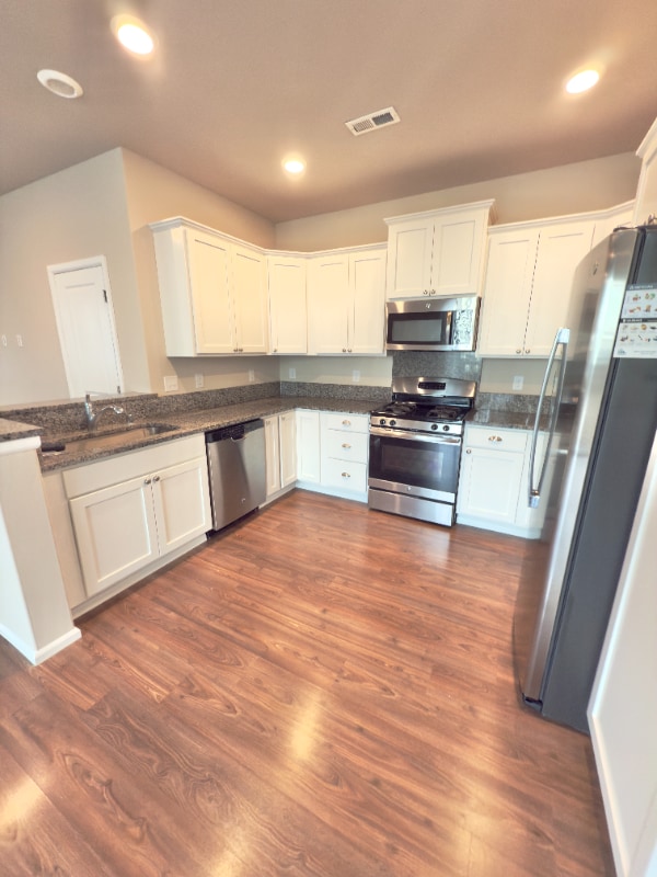 Photo - 3453 Juno St NE