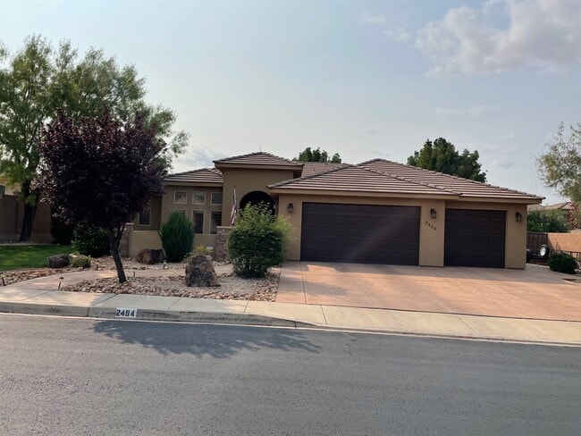 Building Photo - Great Home in LITTLE VALLEY!!! Large yard!