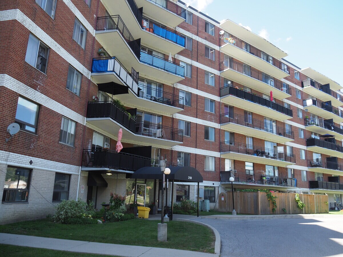 Front Entrance - 2100 Camilla Rd