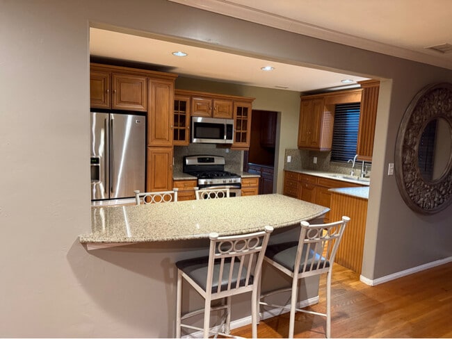 Photo - 5535 Forbes Ave