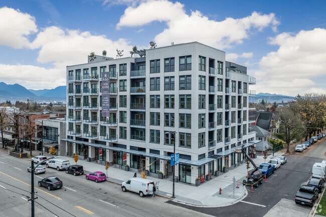 Building Photo - The Lydia