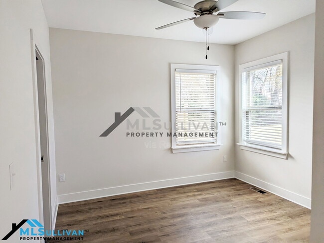 Photo - 701 Grant St