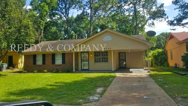 Building Photo - 4225 Arrowhead Rd