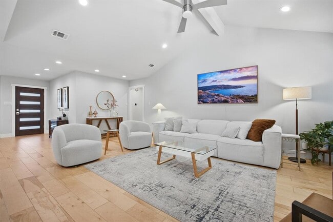 Photo - 9707 Bordeaux Ln