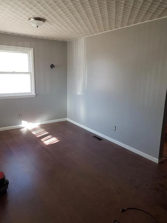 Photo - 428 Clark St