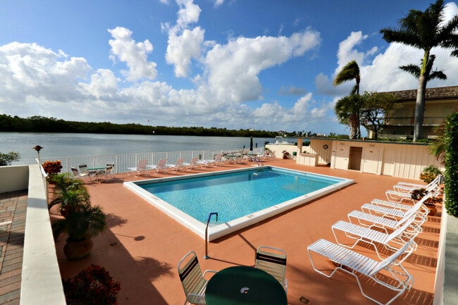 Photo - 225 S Beach Rd Unidad 405