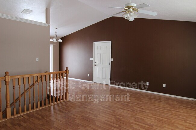 Photo - 1602 Crimson Dr