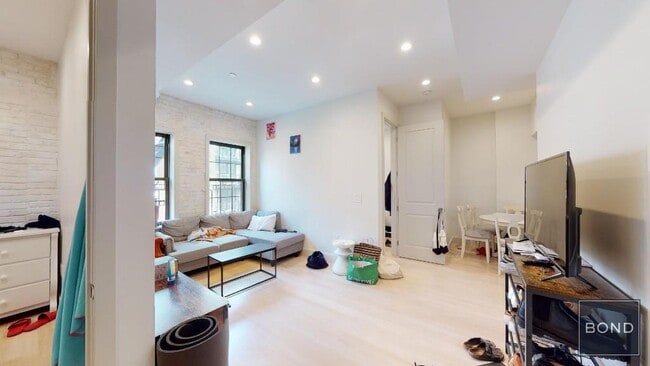 Building Photo - 23 Avenue B Unit 401 Rental