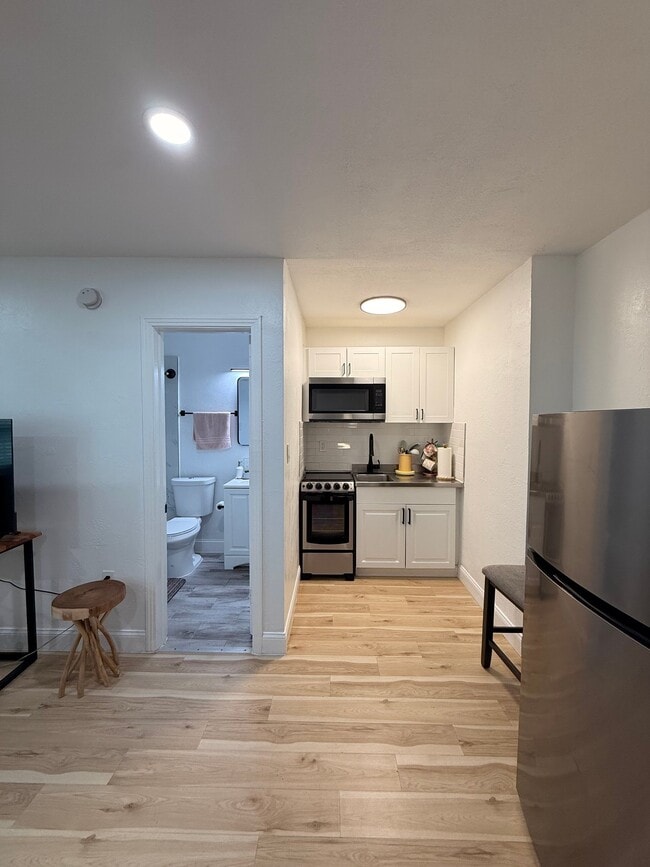 232 30th Ave N Unit C