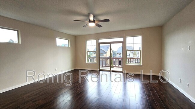 Photo - 1403 NE 71st Dr