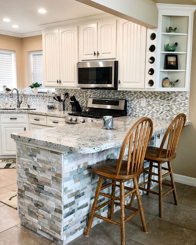 Photo - 6839 Kingston Cove Ln