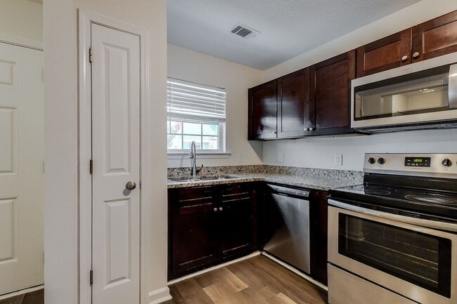 162 Barfield Way