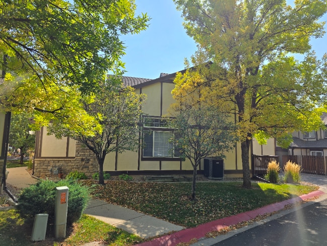 Photo - 1632 Foxhall Ct