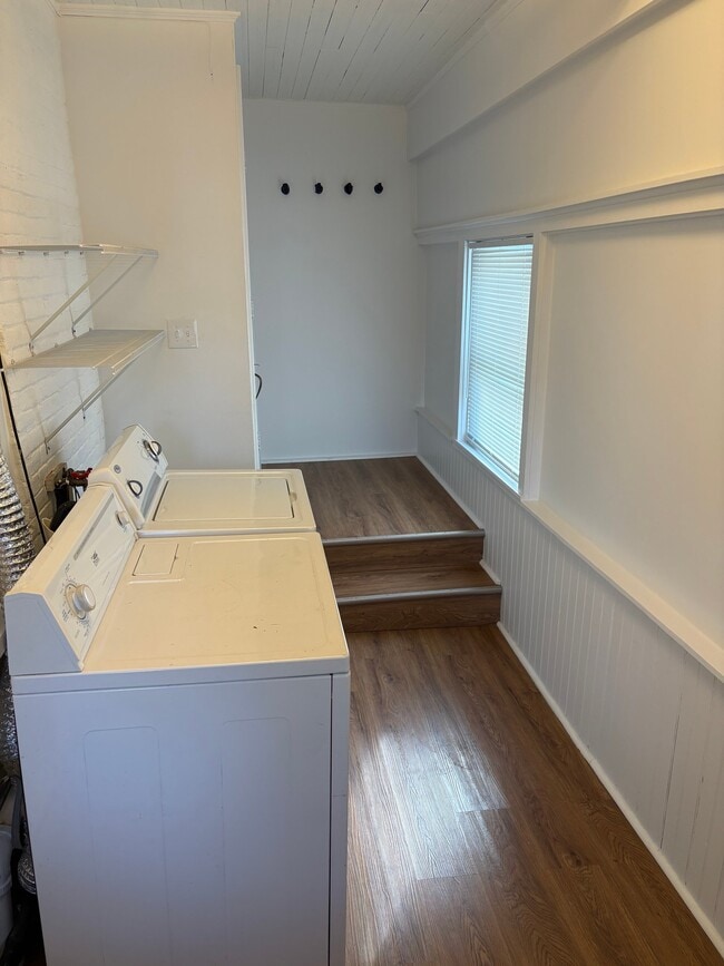 Photo - 1408 W Main St Unidad 2