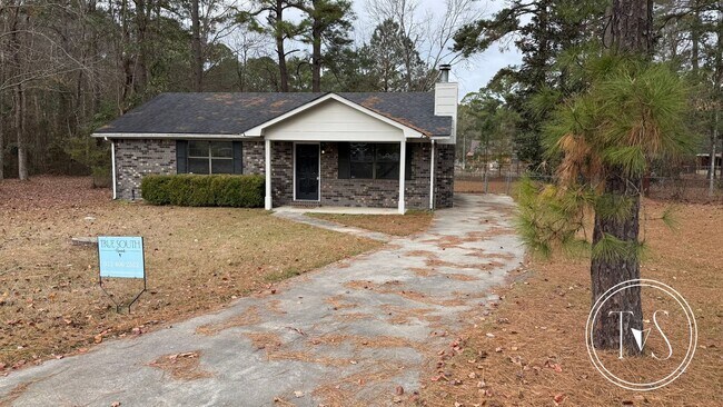 Building Photo - Beautiful 3 Bedroom Ranch-Style Home in Courtland Subdivision