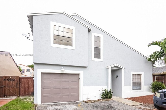 Photo - 18954 NW 63rd Ct Cir