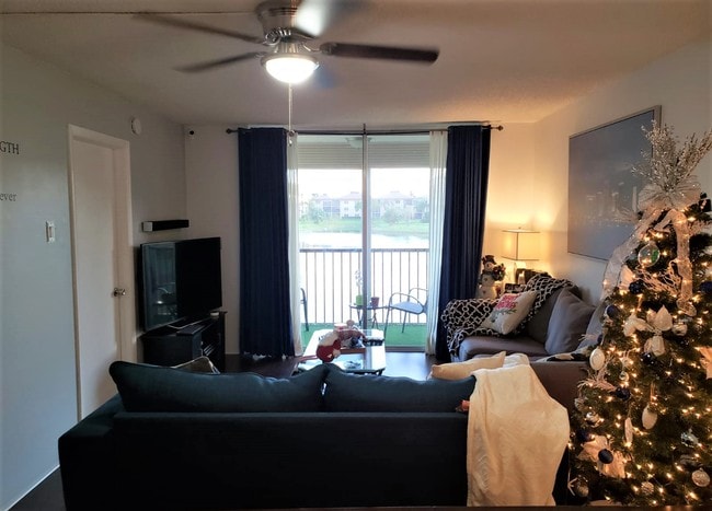 Photo - 7900 NW 50th St Unit 205