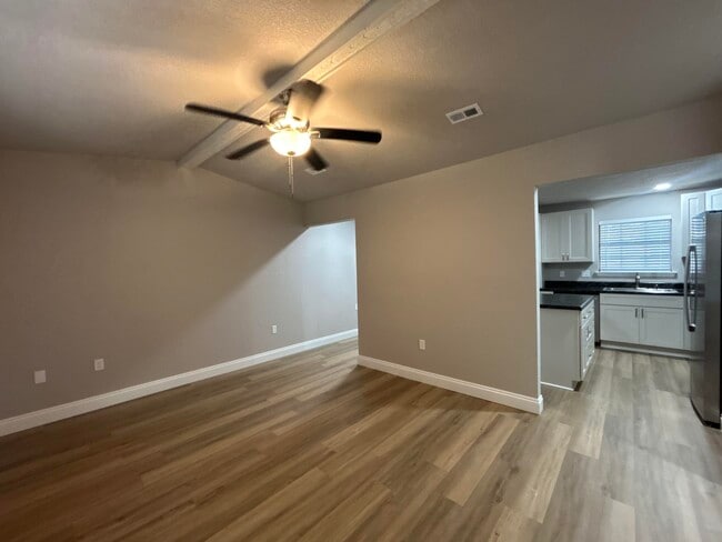 129 Jeff Dr