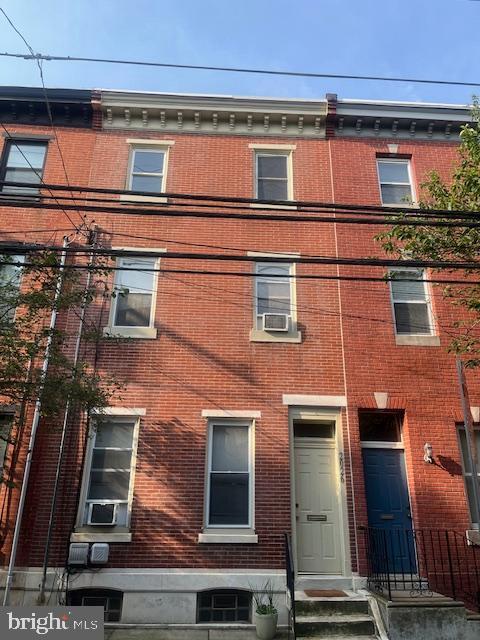 Photo - 2026 Bainbridge St Apartment Unit 3RD FRONT