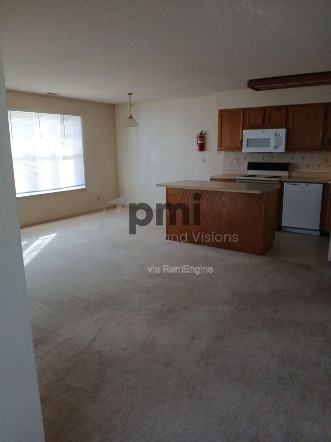 Photo - 1306 Arthur Ave Unit 2