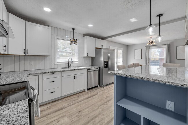 Photo - 1244 Gainesway Dr