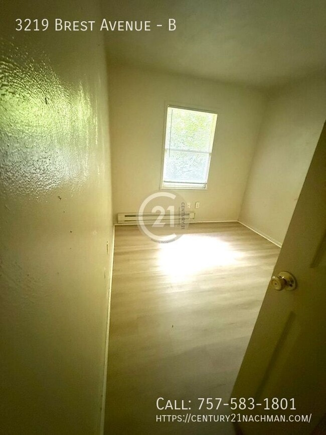 Photo - 3219 Brest Ave Unit B