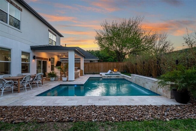 Photo - 57 Waterford Way