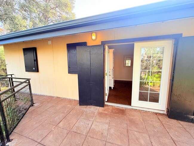 Building Photo - 92-8703 Tiki Ln Unit B Rental