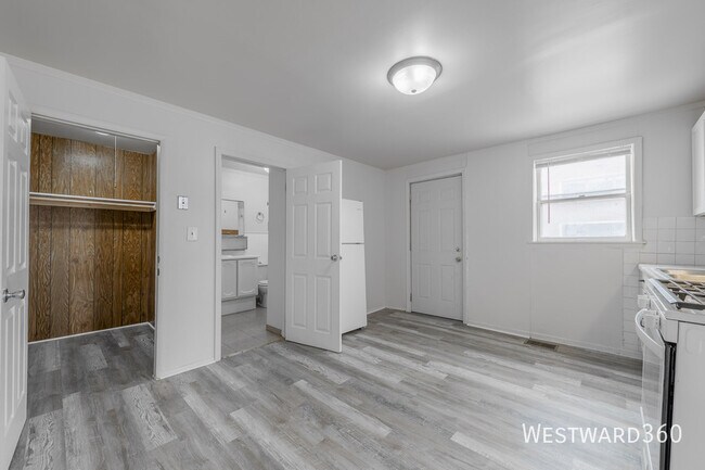Photo - 4901 Magoun Ave Unidad 1R