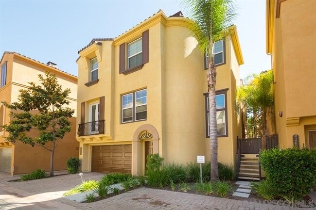 Building Photo - 2892 Villas Way