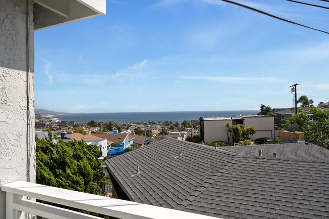 Full Renovated Home with Ocean Views - Full Renovated Home with Ocean Views
