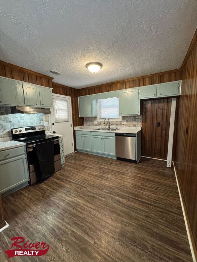 Photo - 3 Bedroom House in Hephzibah, Georgia
