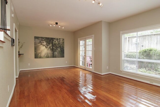 Photo - 1300 Augusta Dr Unit 32