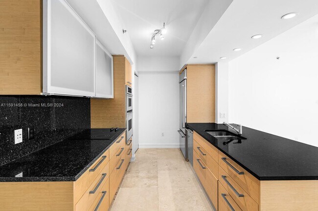 Photo - 1830 S Ocean Dr Unidad 1606