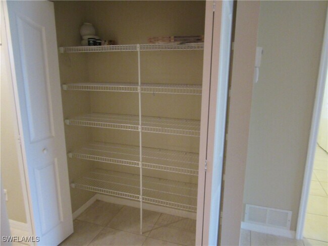 Photo - 271 SW 4th St