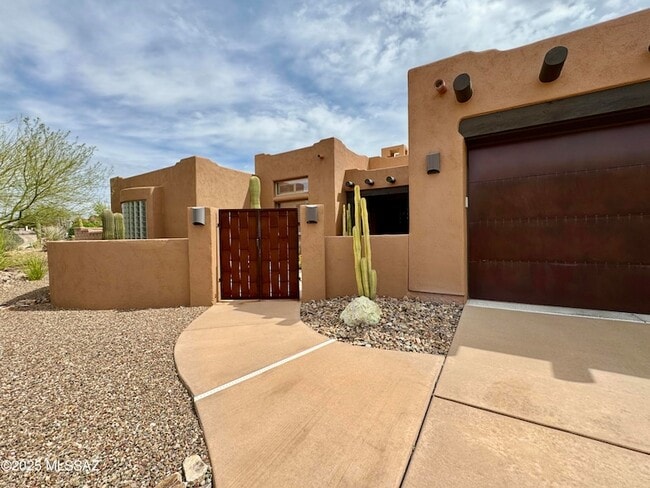 Photo - 11096 N Pusch Ridge View Pl