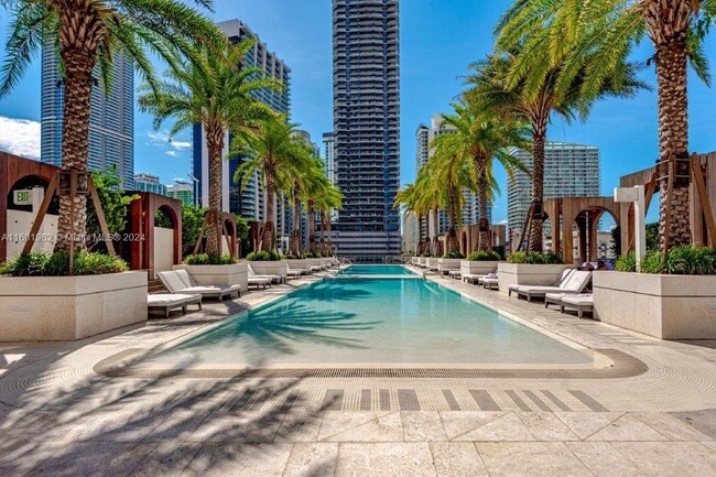 Photo - 805 S Miami Ave