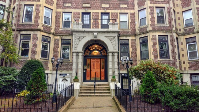 Photo - 390 Riverway Unit 16