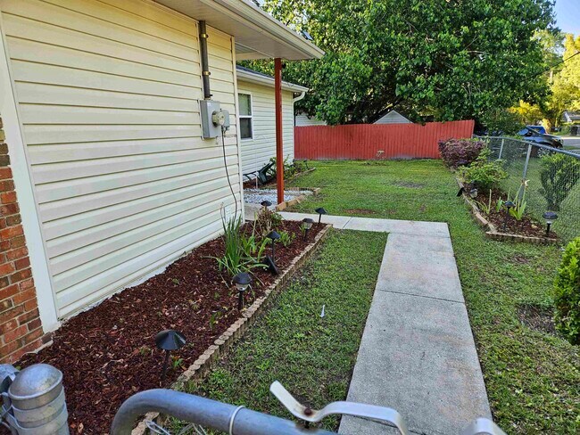 Photo - 1417 W Orange Ave